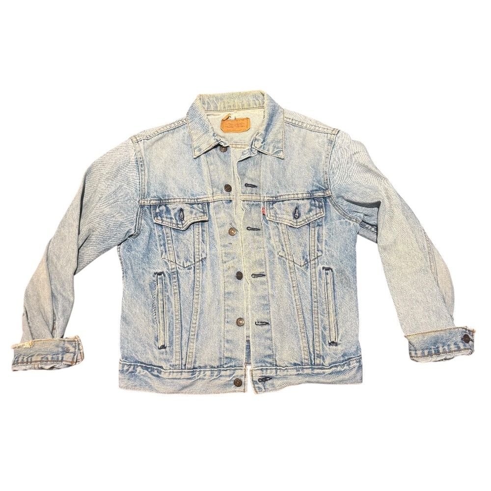 Levi’s Vintage Light Wash Denim Trucker Jacket – Size 40R